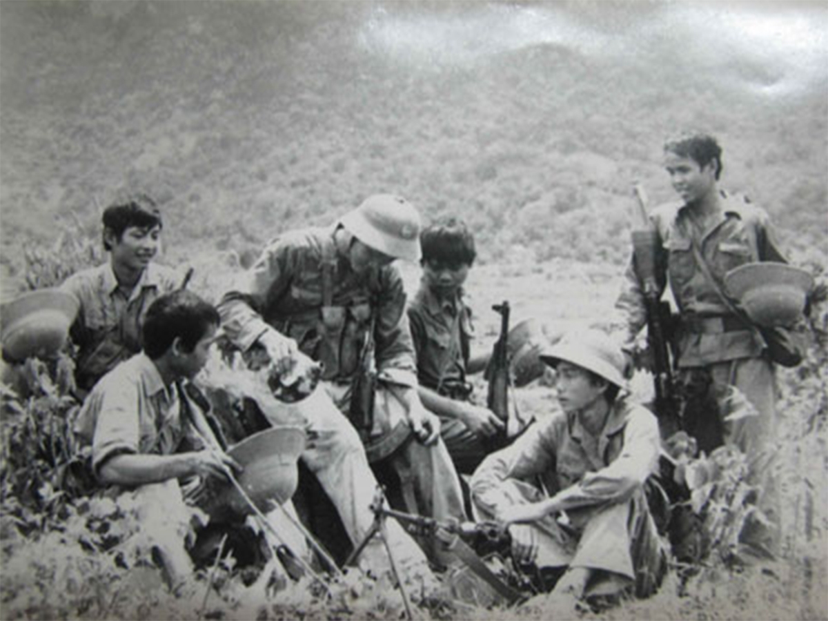 Năm 1978, Tạ Duy Hà, Hoàng Trọng Kiểm và Phạm Hoài nhập ngũ vào Trung đoàn Ba Gia, Sư đoàn 2, Quân khu 5 (Ảnh minh họa)