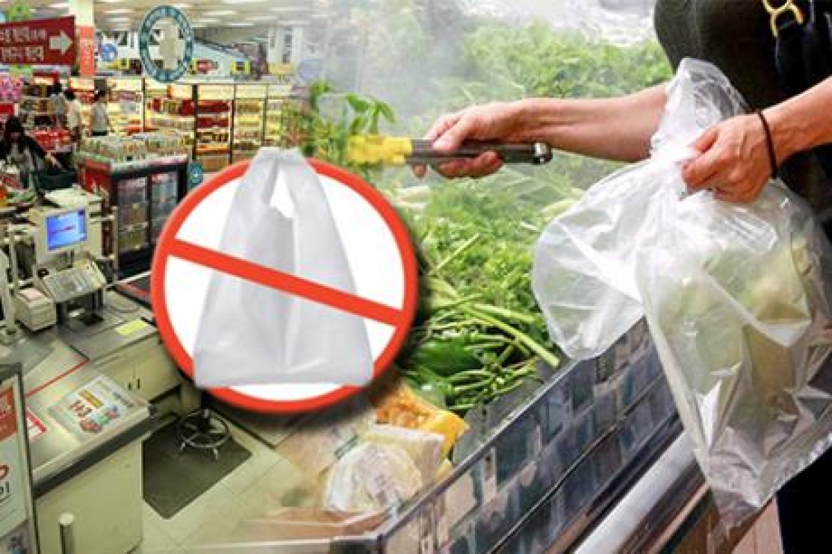 Hãy dừng sử dụng túi nilon tại các siêu thị để hạn chế rác thải nhựa