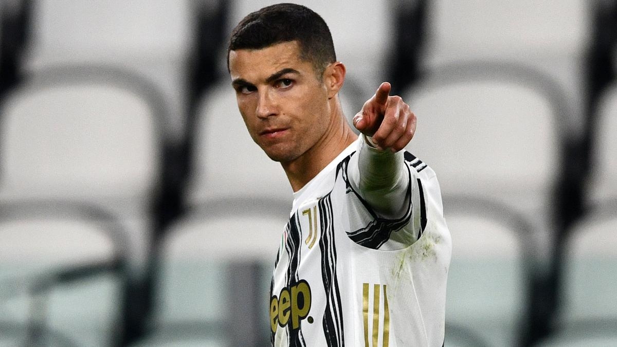 Ronaldo đang khoác áo CLB Juventus (ảnh Internet)