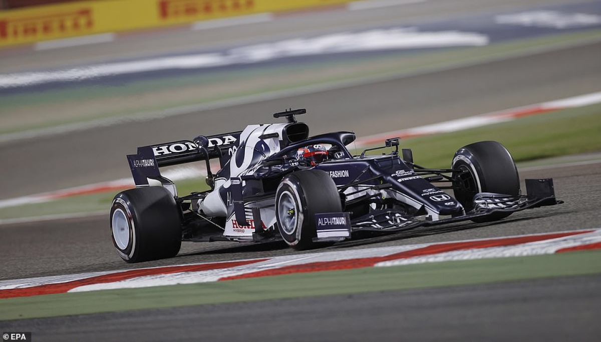 Tân binh Yuki Tsunoda của AlphaTauri gây chú ý và chói sáng ở Bahrain để về đích ở vị trí thứ 9 và giành điểm trong chặng ra mắt F1