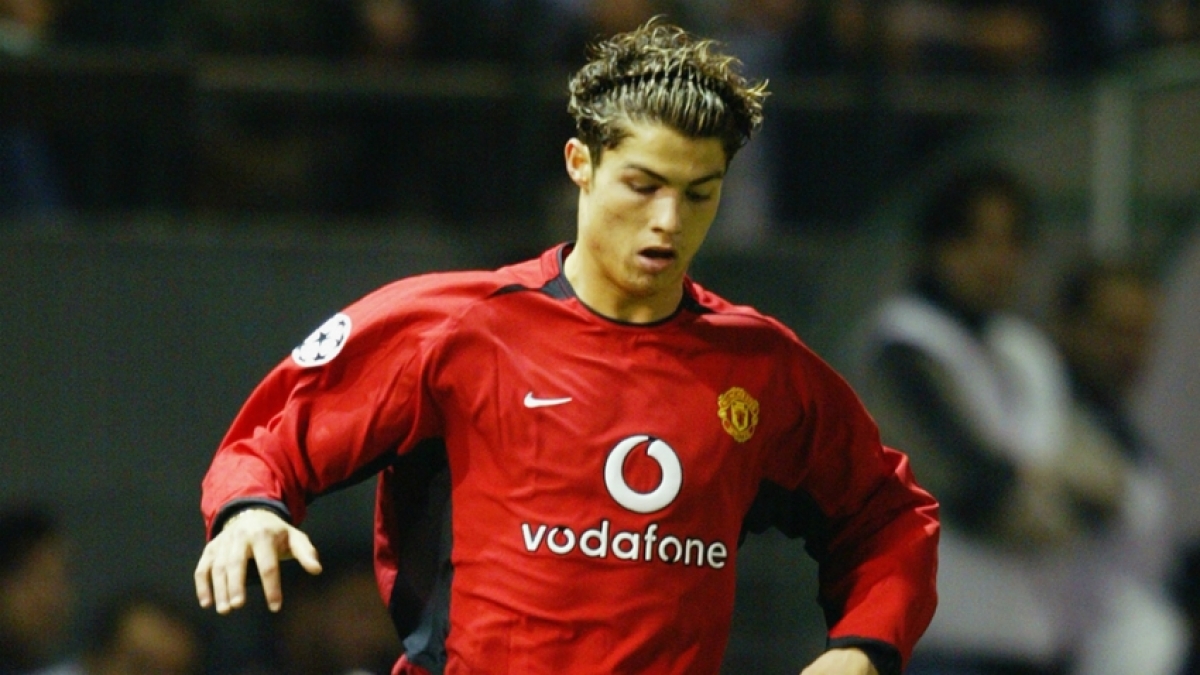 Ronaldo gia nhập MU từ năm 18 tuổi (ảnh Internet)