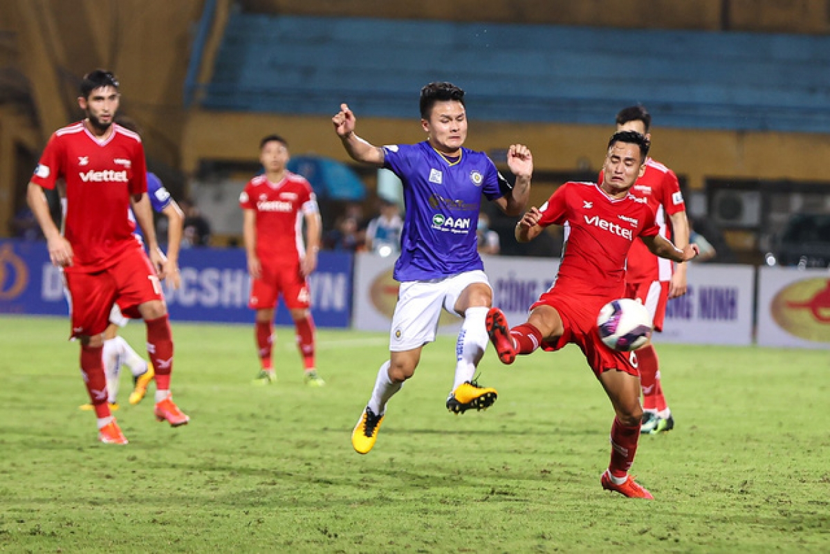 Mặc dù rất nỗ lực nhưng Quang Hải và đồng đội không thể ghi bàn gỡ.