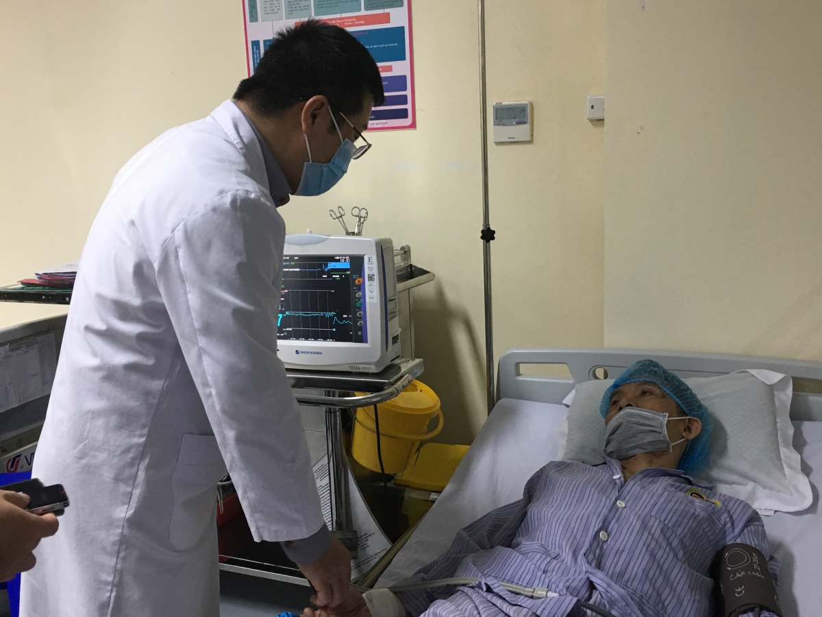 Thạc sĩ - Bác sĩ Nguyễn Minh Châu - Phó trưởng khoa Chẩn đoán hình ảnh, Bệnh viện E
hỏi thăm  sức khỏe ông Đ.M.H​​​