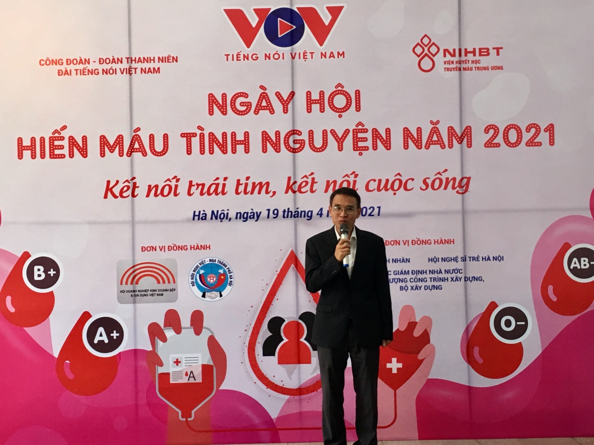BS Phạm Tuấn Dương – Phó Viện trưởng Viện huyết học- Truyền máu TƯ phát biểu tại buổi lễ