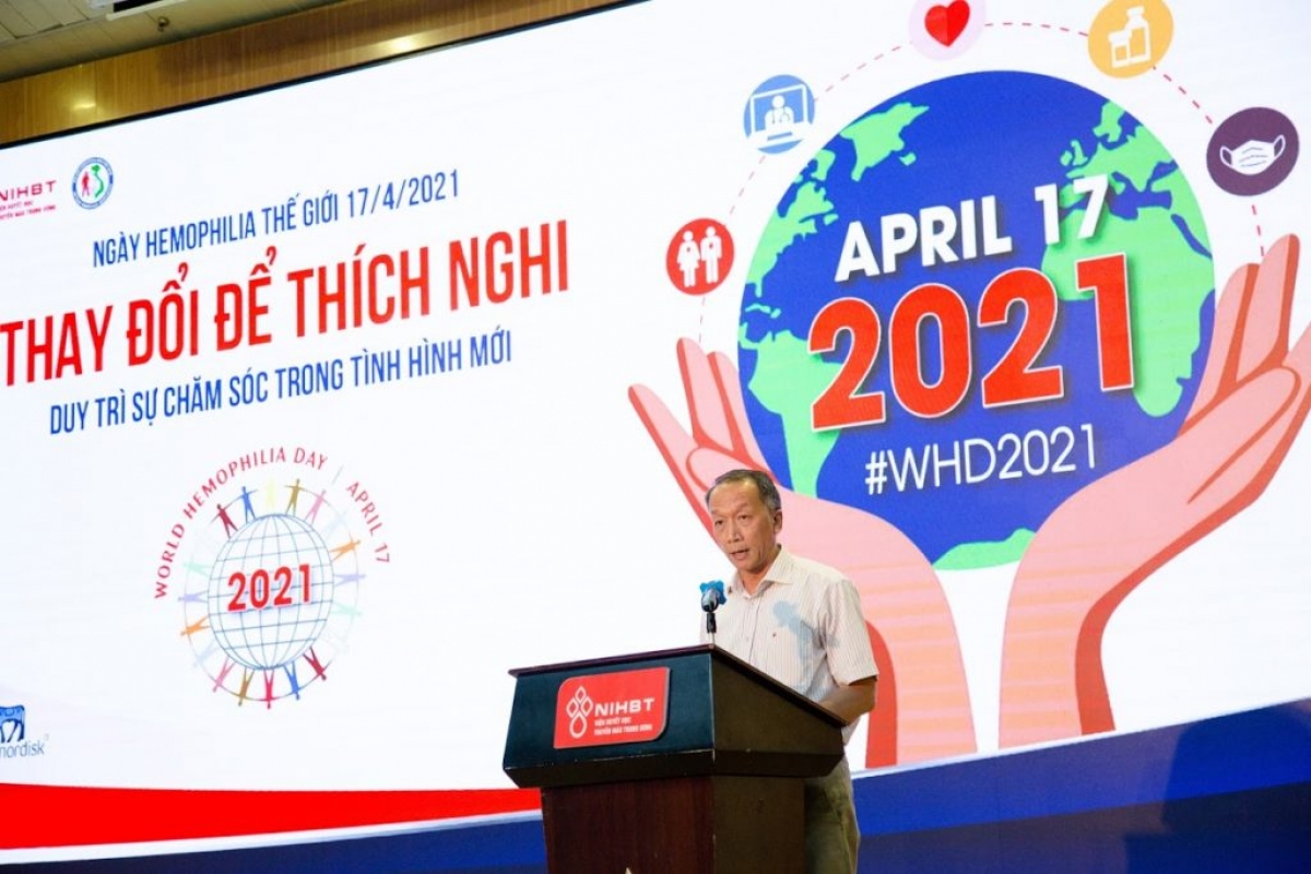 TS Bạch Quốc Khánh - Viện trưởng Viện Huyết học - Truyền máu TW phát biểu tại buôi giao lưu trực tuyến hưởng ứng ngày Hemophilia thế giới (17/4)