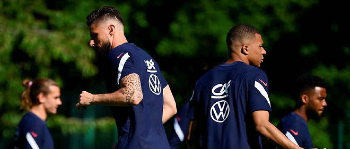 Mối quan hệ tay ba giữa Mbappe- Giroud- Benzema, trong đó tâm điểm là Giroud, có thể trở thành ngòi nổ làm tan tành hy vọng vô địch Euro 2020 của Les Bleu