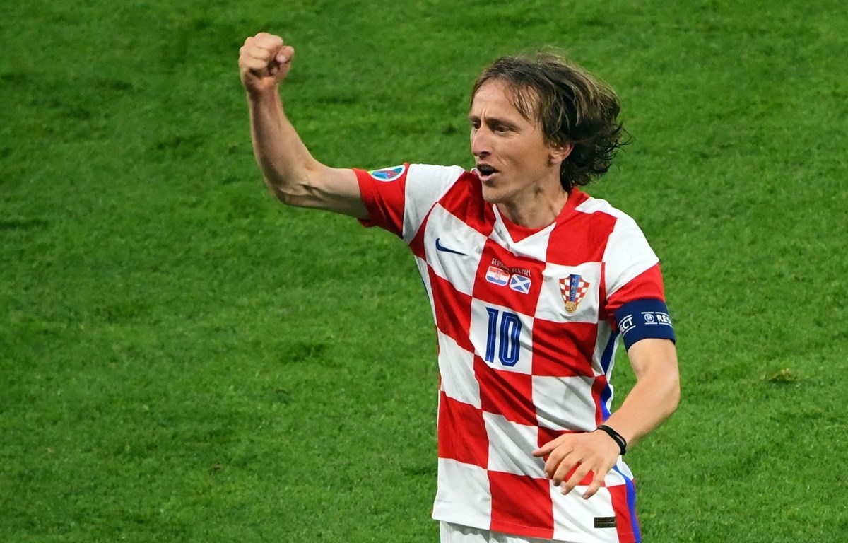 Ở tuổi 35 Luka Modric vẫn là chỗ dựa cho các cầu thủ Croatia (Ảnh: Internet)