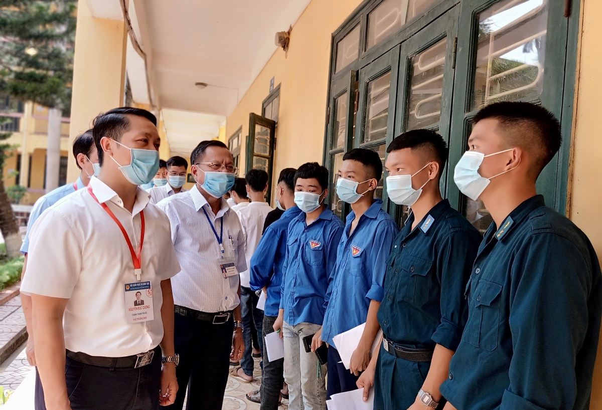 Thanh tra Bộ GD&amp;ĐT kiểm tra tại điểm thi Trường THPT Sơn Động số 1, Bắc Giang trong kỳ thi tốt nghiệp THPT 2020