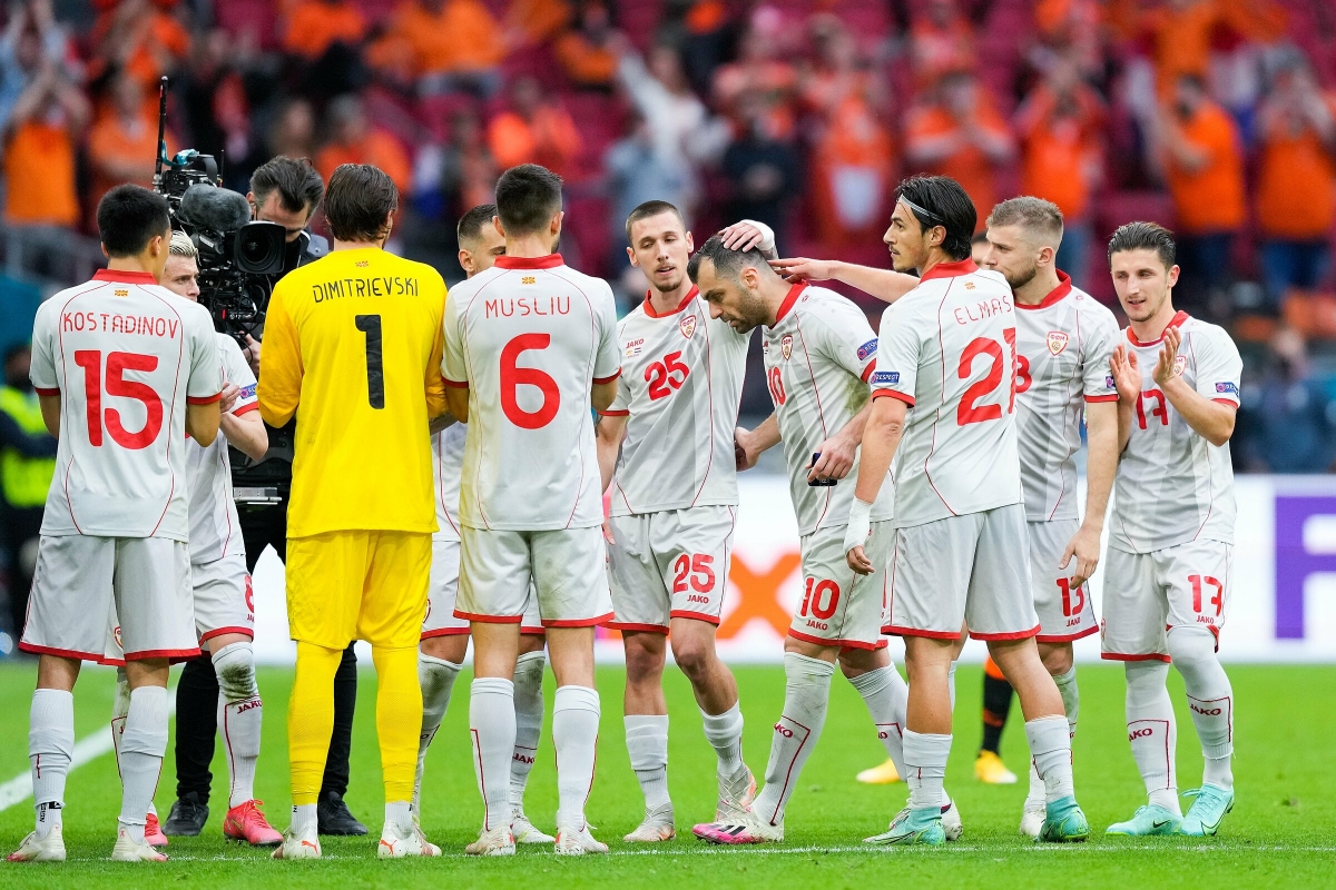 Đội tuyển Bắc Macedonia kết thúc Euro 2021 với ba trận toàn thua, nhưng đã để lại hình ảnh đẹp trong mắt người hâm mộ (Ảnh: Dailymail.)