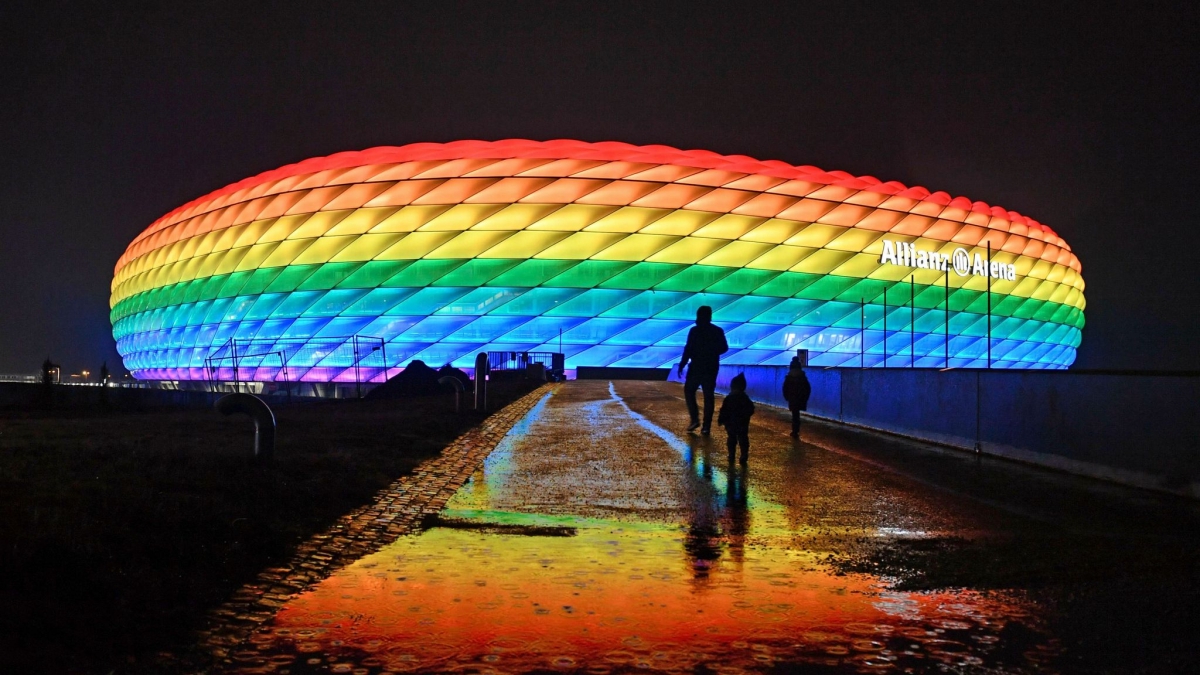 Vụ "Allianz Arena gate" trở thành tâm điểm chú ý của giới truyền thông trước trận đấu giữa Đức- Hungary