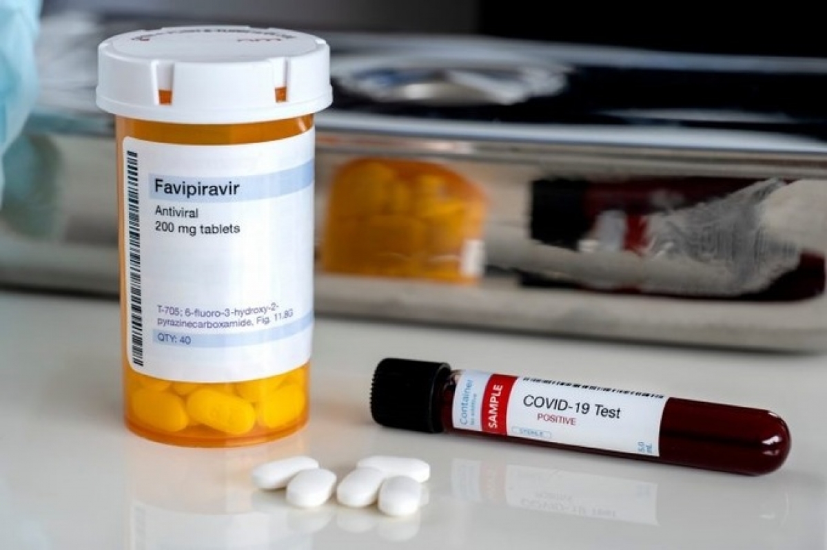 Thuốc Favipiravir được sử dụng bằng đường uống, có tác dụng điều trị Covid-19 ở giai đoạn thử nghiệm lâm sàng pha 3