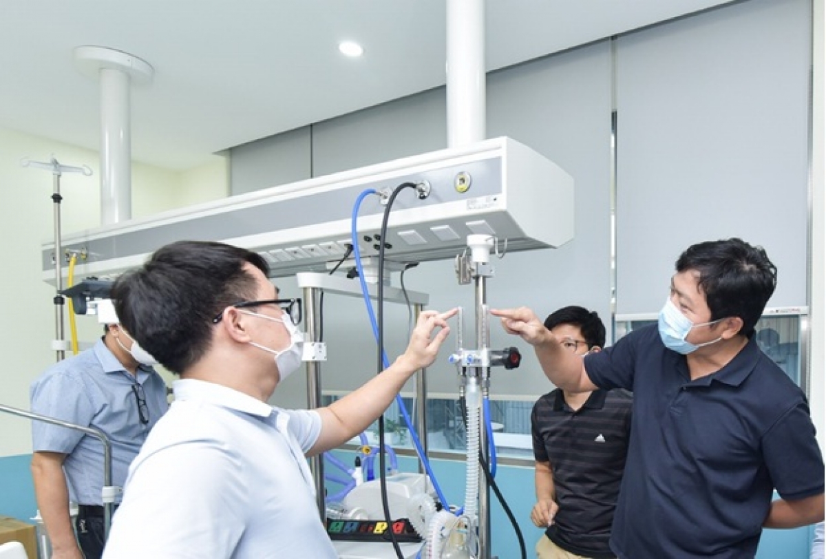 Máy oxy dòng cao BKVM-HF1 được thử nghiệm tại phòng thử nghiệm của VMED Group