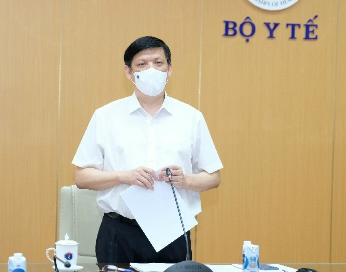  Bộ trưởng Bộ Y tế Nguyễn Thanh Long cho biết khoảng 19.000 điểm tiêm chủng có đủ nhân lực, thiết bị sẽ được đưa lên "bản đồ" tiêm chủng. 