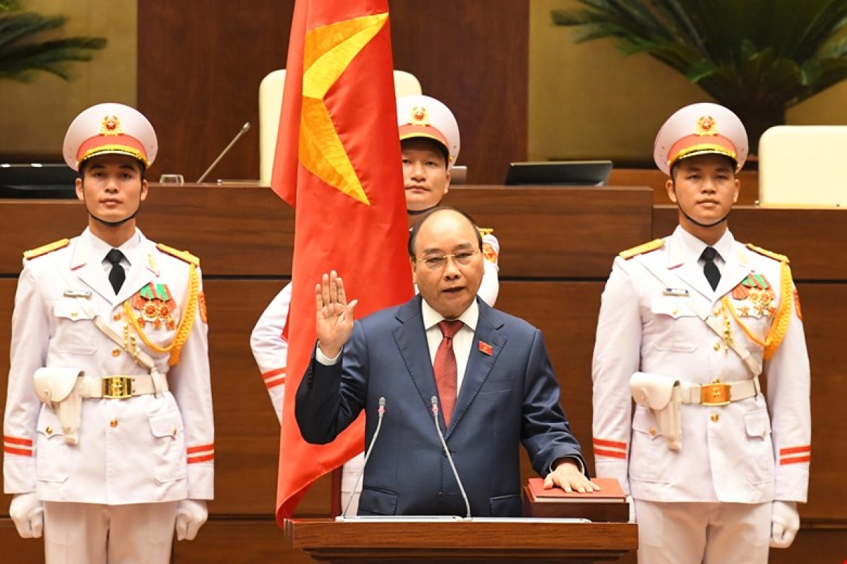 Chủ tịch nước Cộng hòa Xã hội Chủ nghĩa Việt Nam Nguyễn Xuân Phúc tuyên thệ nhậm chức