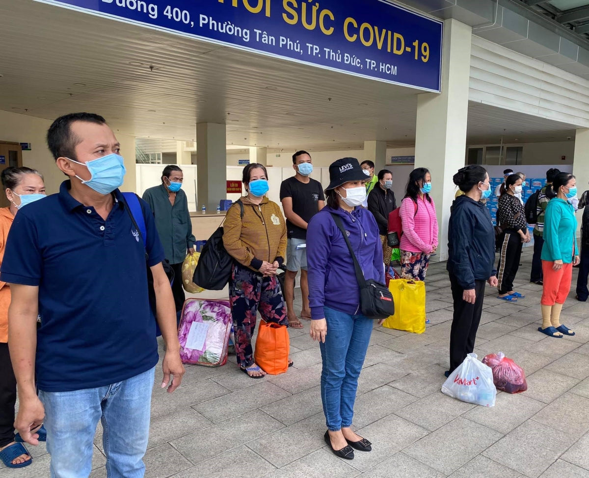 Bệnh nhân Covid-19 tại TP Hồ Chí Minh khỏi bệnh được ra viện