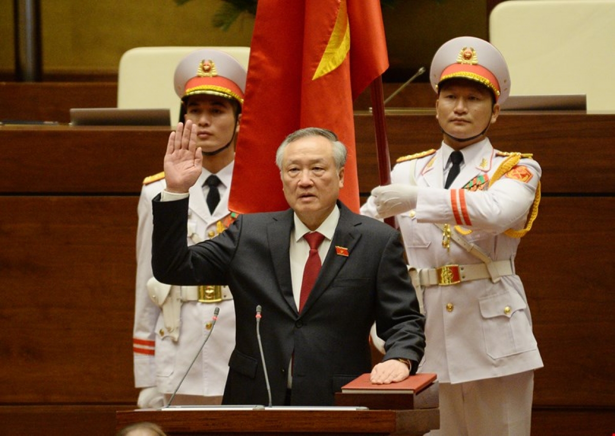 Chánh án Tòa án Nhân dân Tối cao Nguyễn Hòa Bình tuyên thệ nhậm chức
