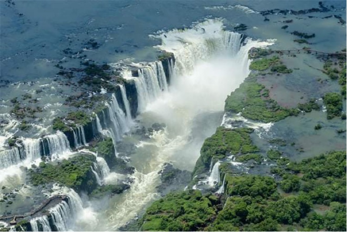 Thác Iguazú - một trong bảy kỳ quan thiên nhiên thế giới
