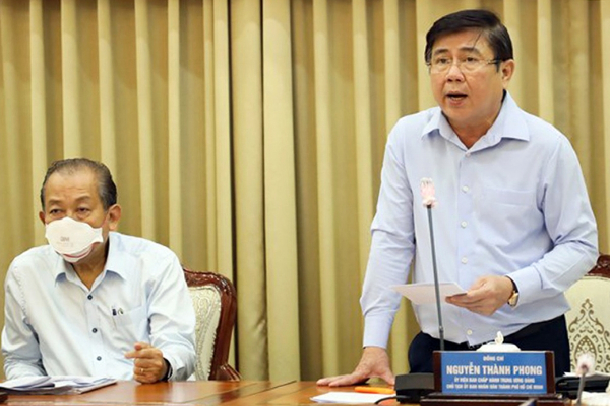 Chủ tịch UBND TP. HCM Nguyễn Thành Phong phát biểu tại cuộc họp.
Ảnh: Trung tâm báo chí TP. HCM