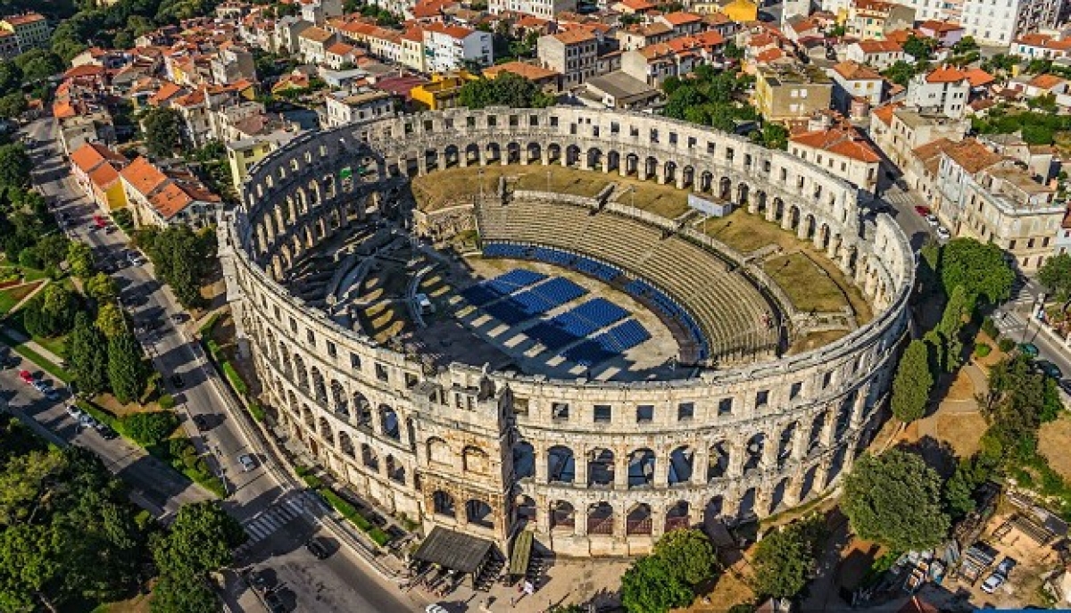 Pula - đấu trường La Mã lâu đời nhất thế giới ở Croatia