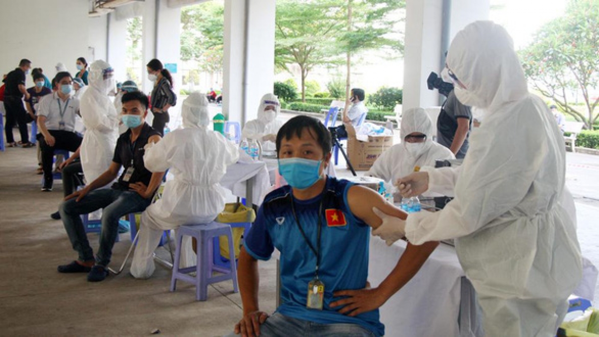 Tiêm vaccine cho người dân Bắc Giang