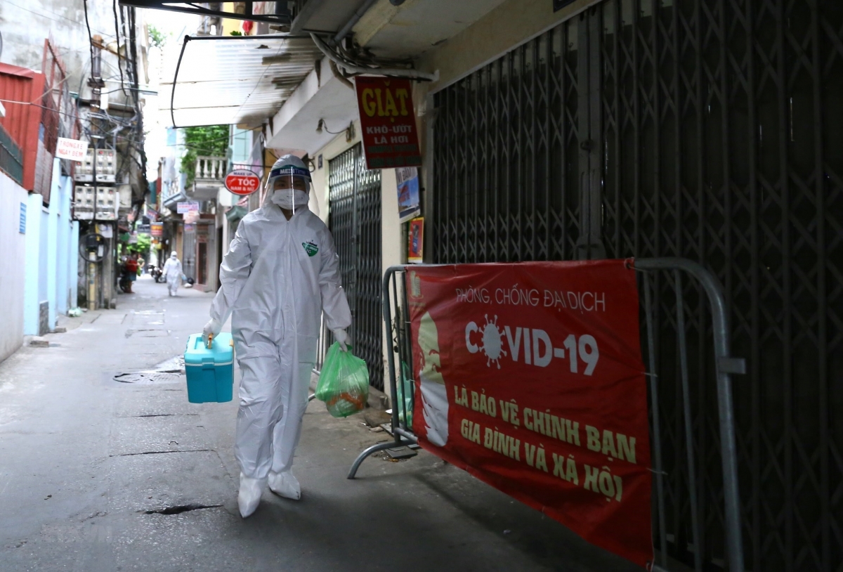 Xét nghiệm Covid-19 cho những người có nguy cơ cao tại quận Hai Bà Trưng, Hà Nội 