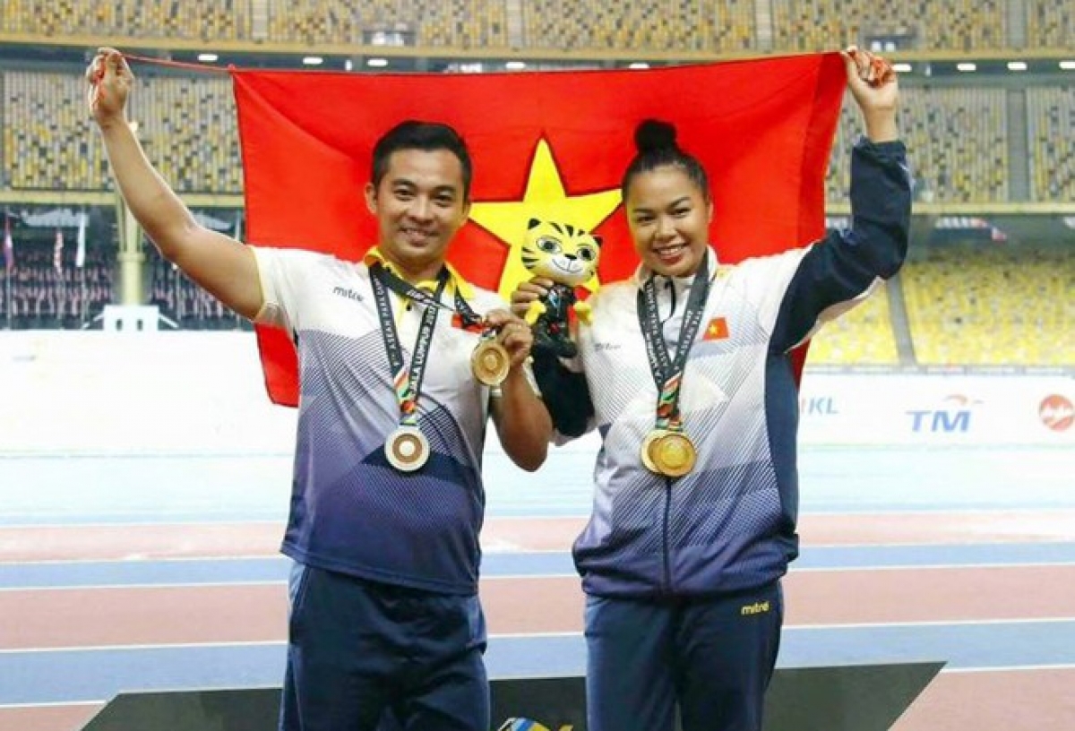 Vợ chồng Cao Ngọc Hùng - Nguyễn Thị Hải cùng giành HCV Para Games 2017