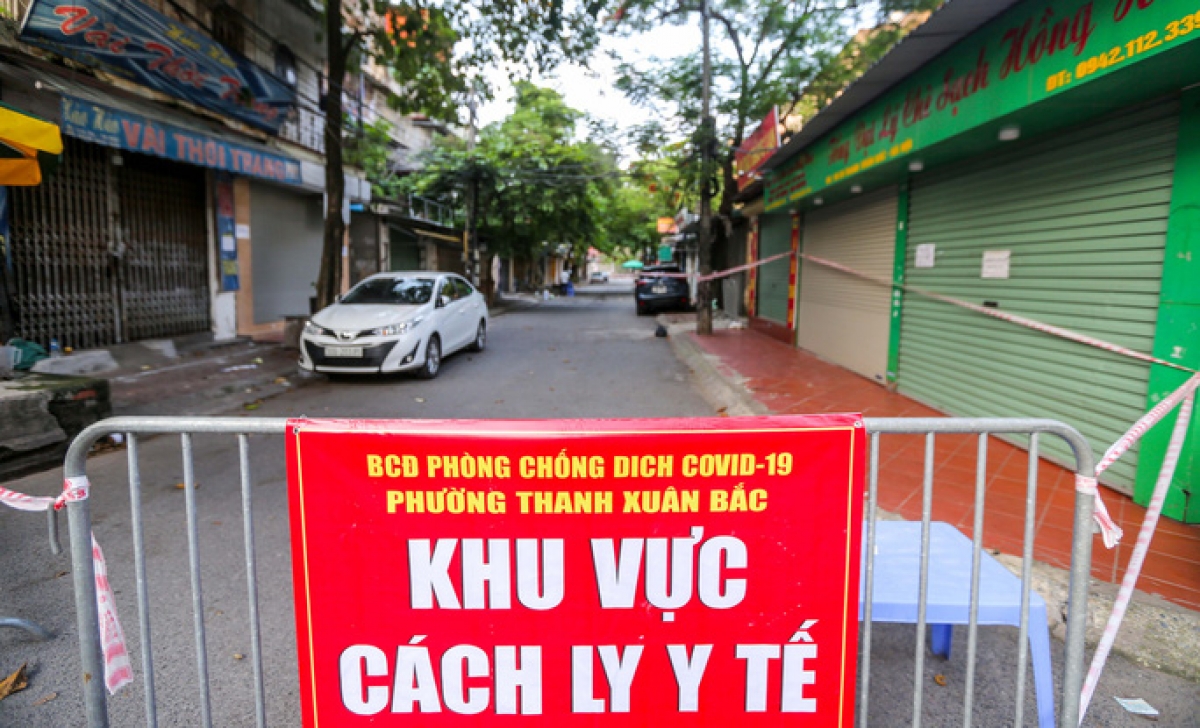 Nhiều khu vực ở Hà Nội đang bị phong toả do liên quan đến các ca Covid-19