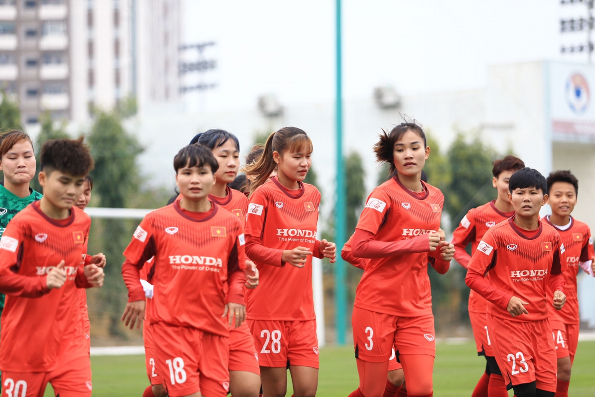 Tuyển nữ Việt Nam nỗ lực tập luyện hướng tới giấc mơ World Cup