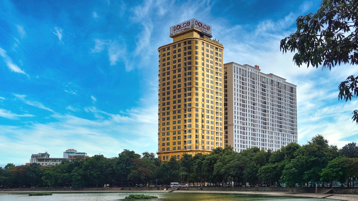 Khách sạn dát vàng Dolce by Wyndham Hanoi Golden Lake, cao 25 tầng -120.000 m2 mặt ngoài của khách sạn được phủ vàng