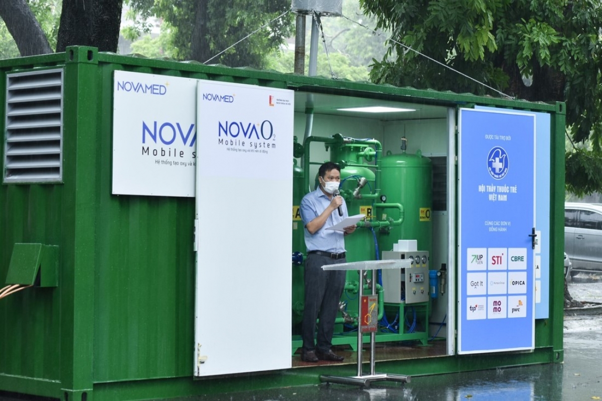 PGS. Vũ Đình Tiến phát biểu tại Lễ ra mắt, công bố hệ thống NOVAO2-Mobile System sáng 27/8/2021