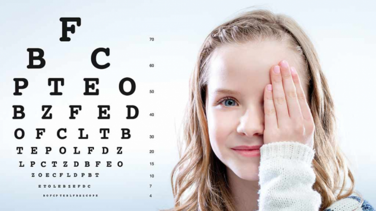 Kiểm tra mắt của trẻ tại nhà giúp phát hiện sớm vấn đề thị lực