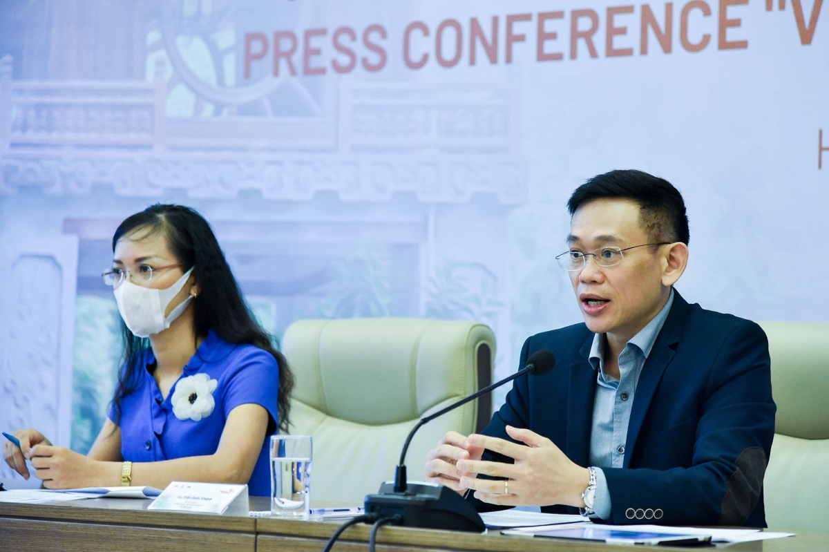 Ông Trần Quốc Khánh, Phó vụ trưởng Vụ Ngoại giao văn hóa và UNESCO chia sẻ thông tin tại buổi họp báo