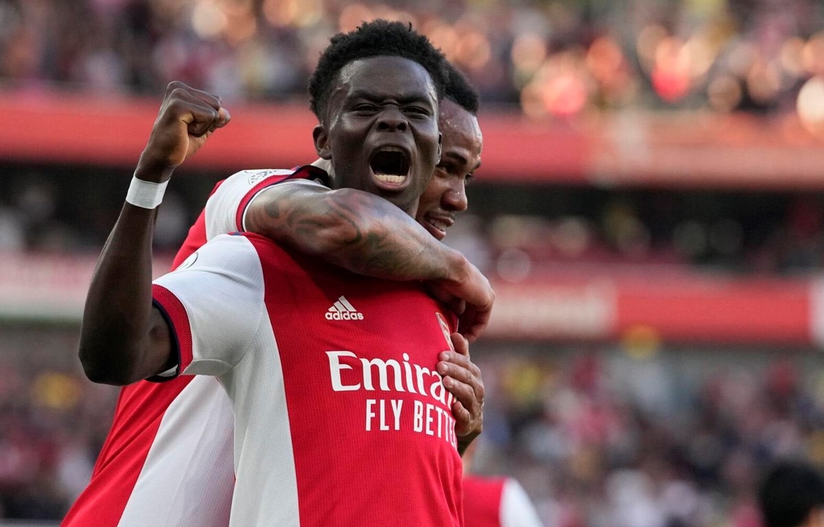 Saka tỏa sáng giúp Arsenal chiến thắng. (Ảnh: Getty Images)