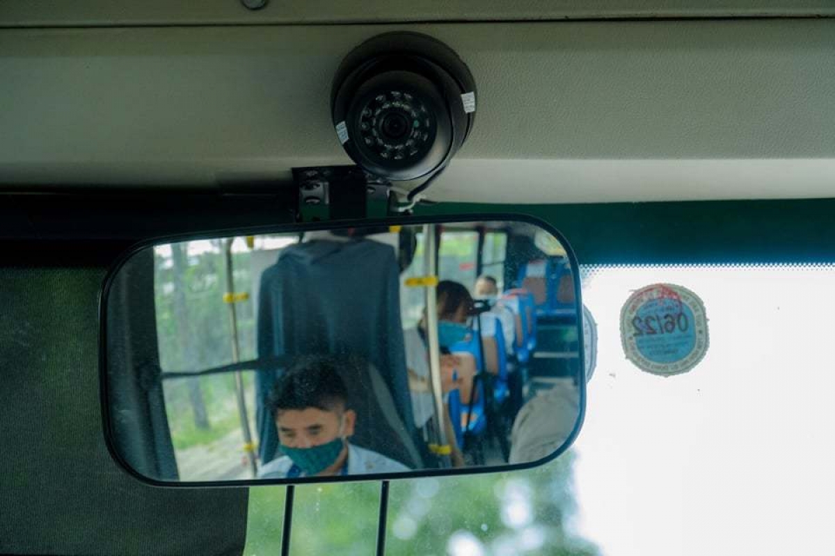 Một số tuyến xe buýt Hà Nội đã sử dụng tích hợp camera giám sát việc phòng chống dịch Covid-19
