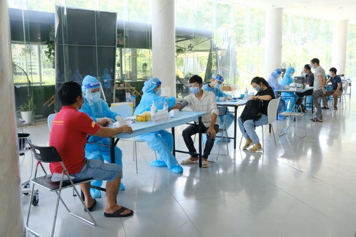 Đẩy nhanh tốc độ tiêm vaccine là mục tiêu đầu tiên của TP Hồ Chí Minh từ nay đến cuối tháng 9