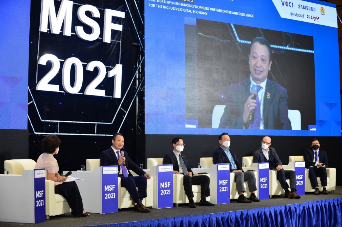 Các đại biểu chia sẻ tại Tọa đàm trong khuôn khổ diễn đàn MSF 2021