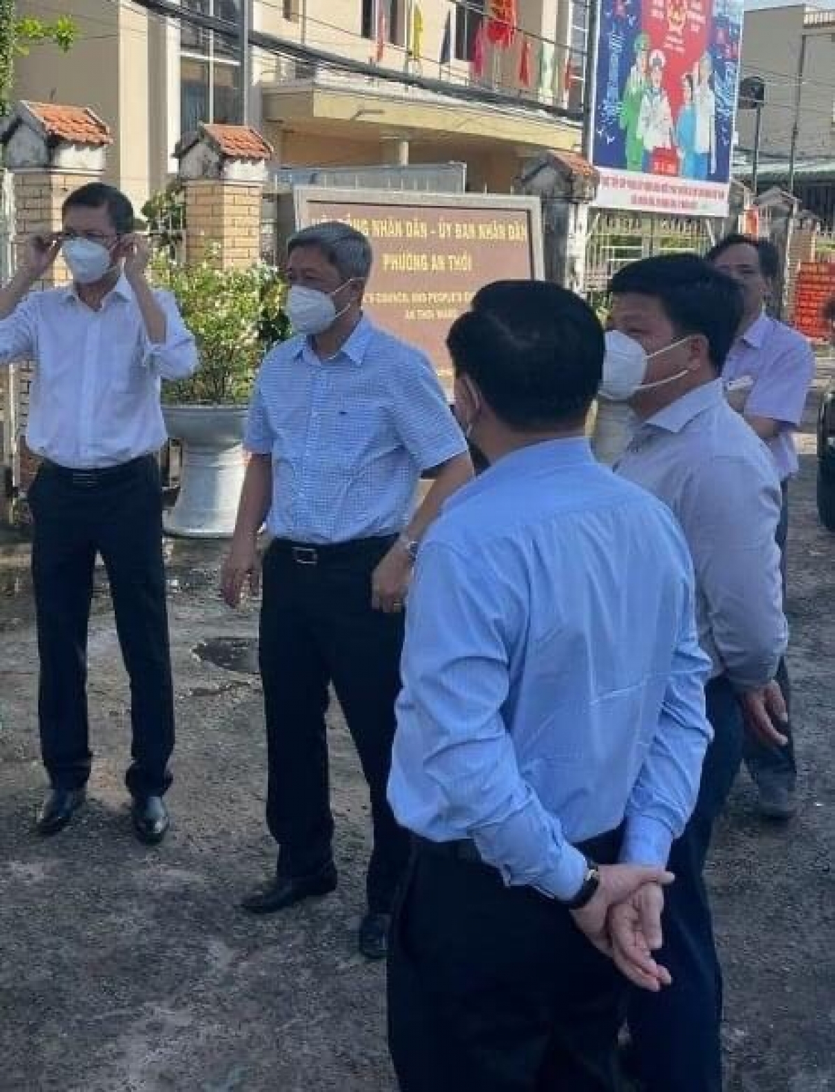 Thứ trưởng Nguyễn Trường Sơn dẫn đầu đoàn công tác kiểm tra việc điều trị F0 tại Phú Quốc