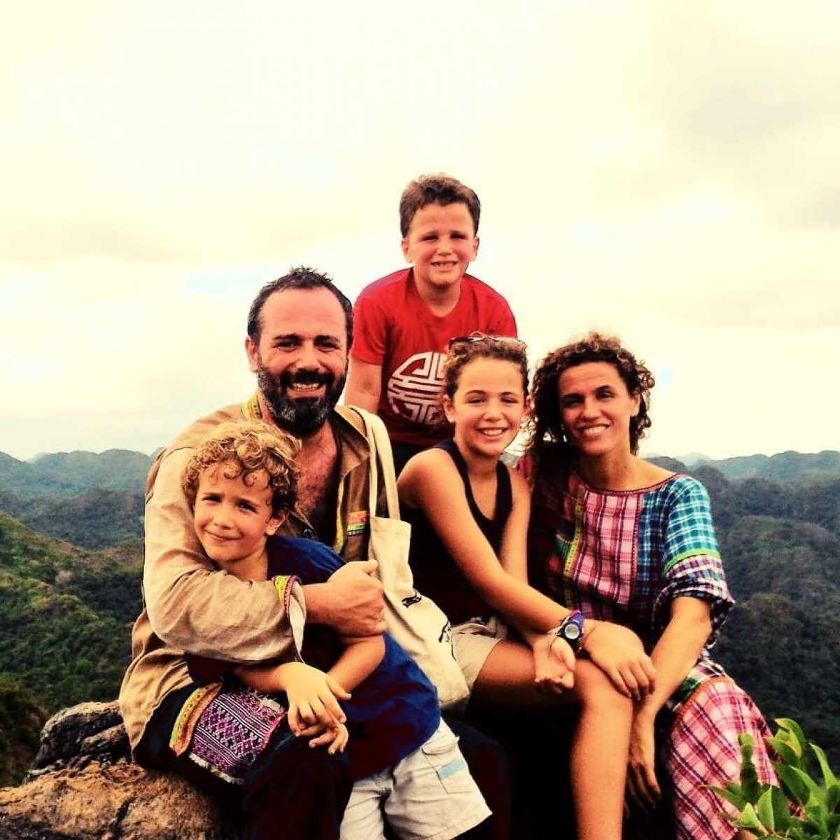 Gia đình Diego trong một chuyến du lịch ở miền núi phía Bắc