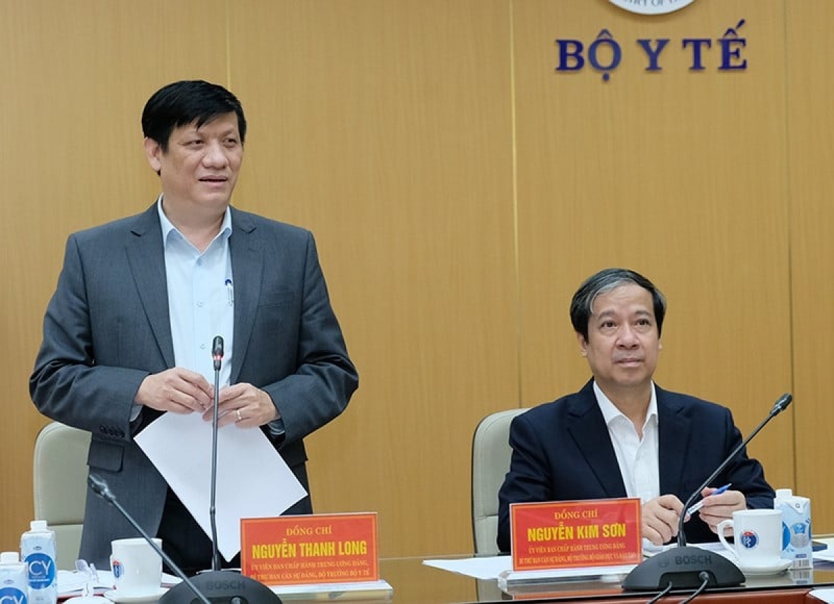 Bộ trưởng Bộ Y tế  Nguyễn Thanh Long phát biểu tại buổi làm việc