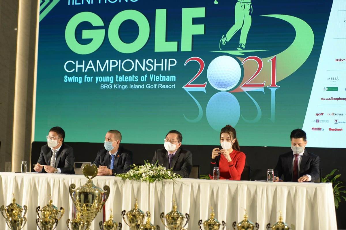Họp báo giải Tiền Phong Golf Championship 2021