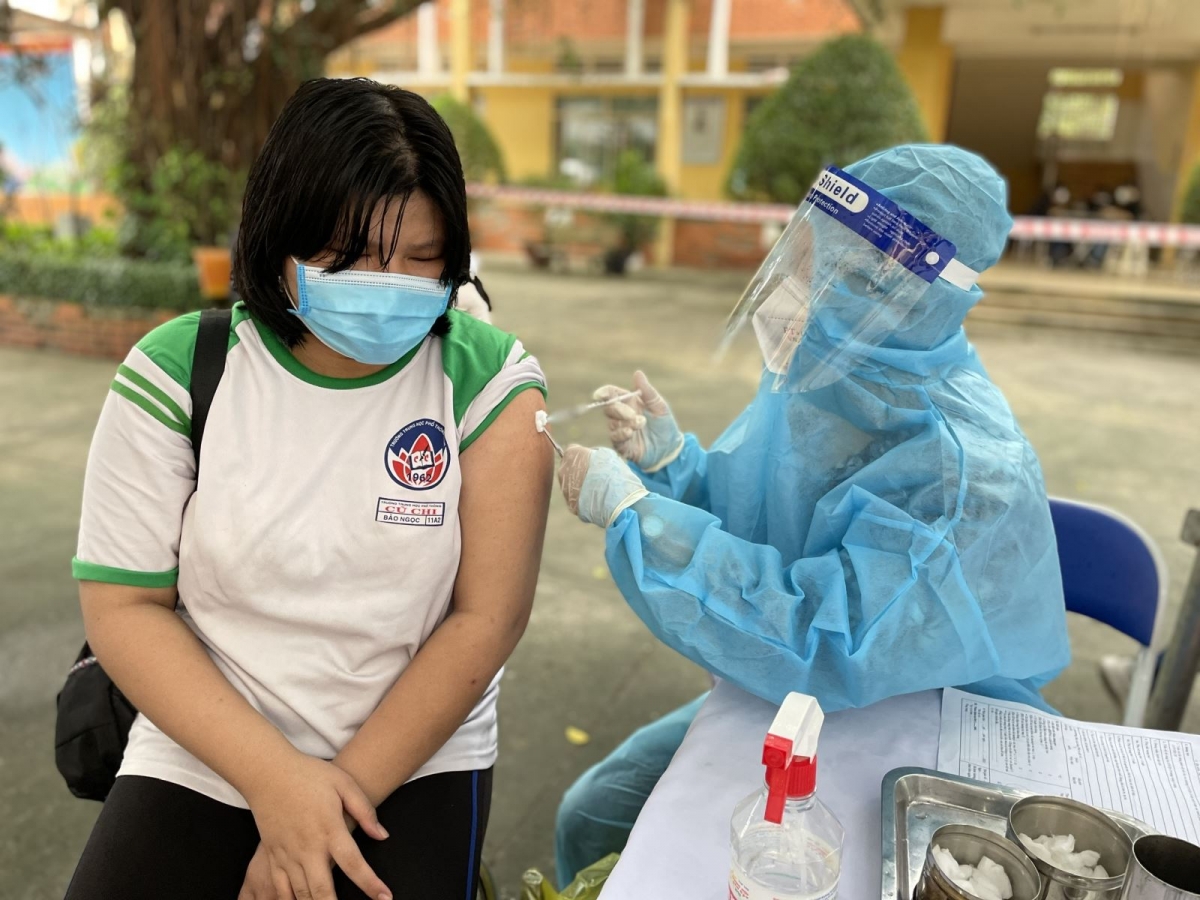 Tiêm vaccine Covid-19 cho trẻ tại TP Hồ Chí Minh