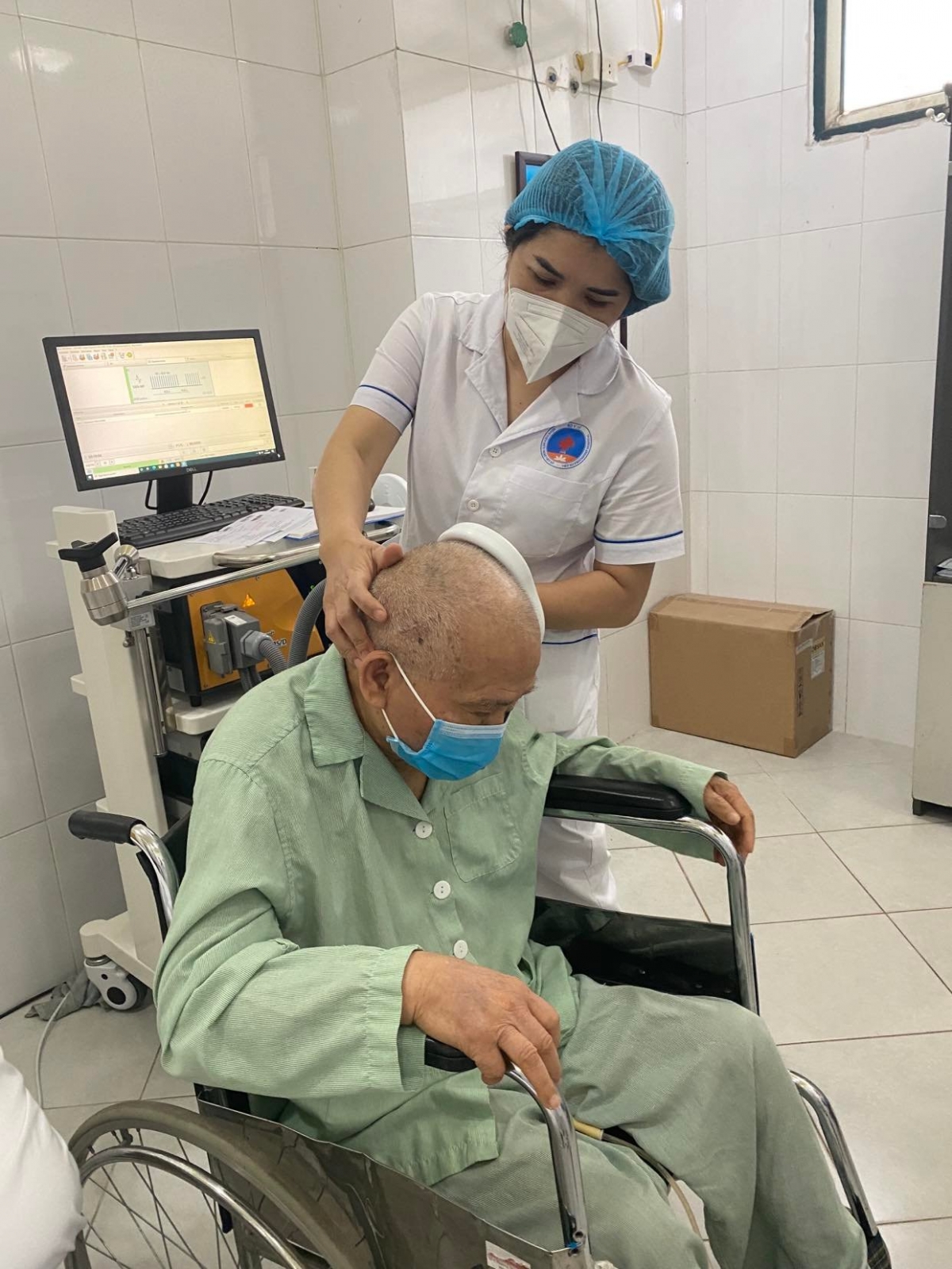 Bệnh nhân Lê Văn Quán, 86 tuổi ở Hà Nội đã 4 lần bị đột quỵ, rất may đến nay sức khỏe của ông vẫn ổn định