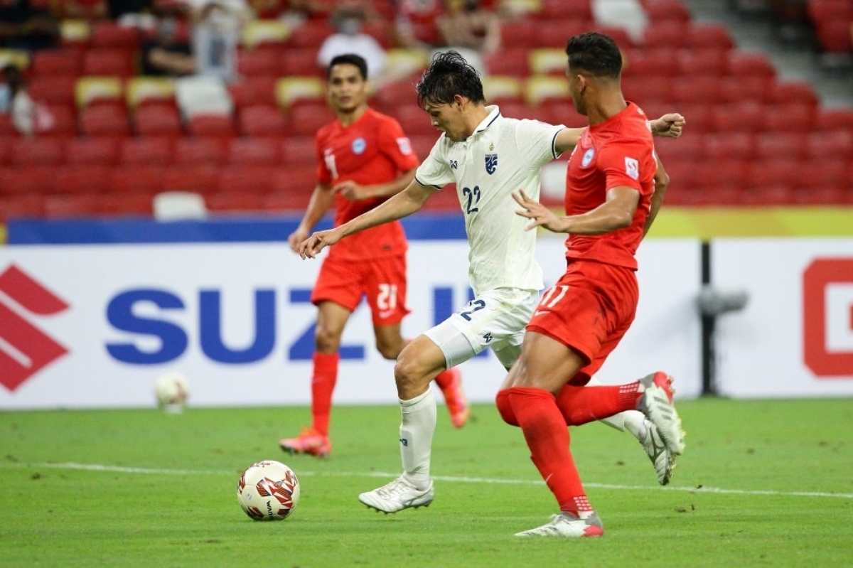 Supachai ấn định chiến thắng 2-0 cho tuyển Thái Lan 