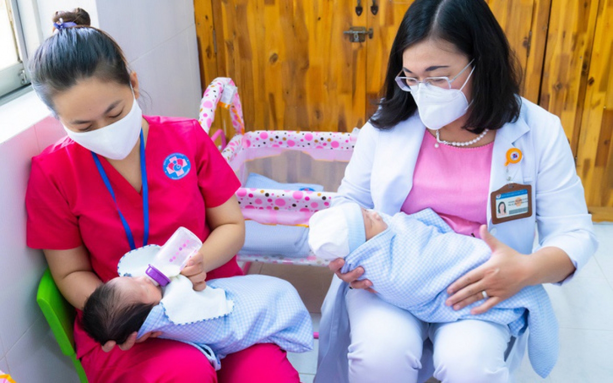 Chăm sóc trẻ sơ sinh tại Trung tâm HOPE