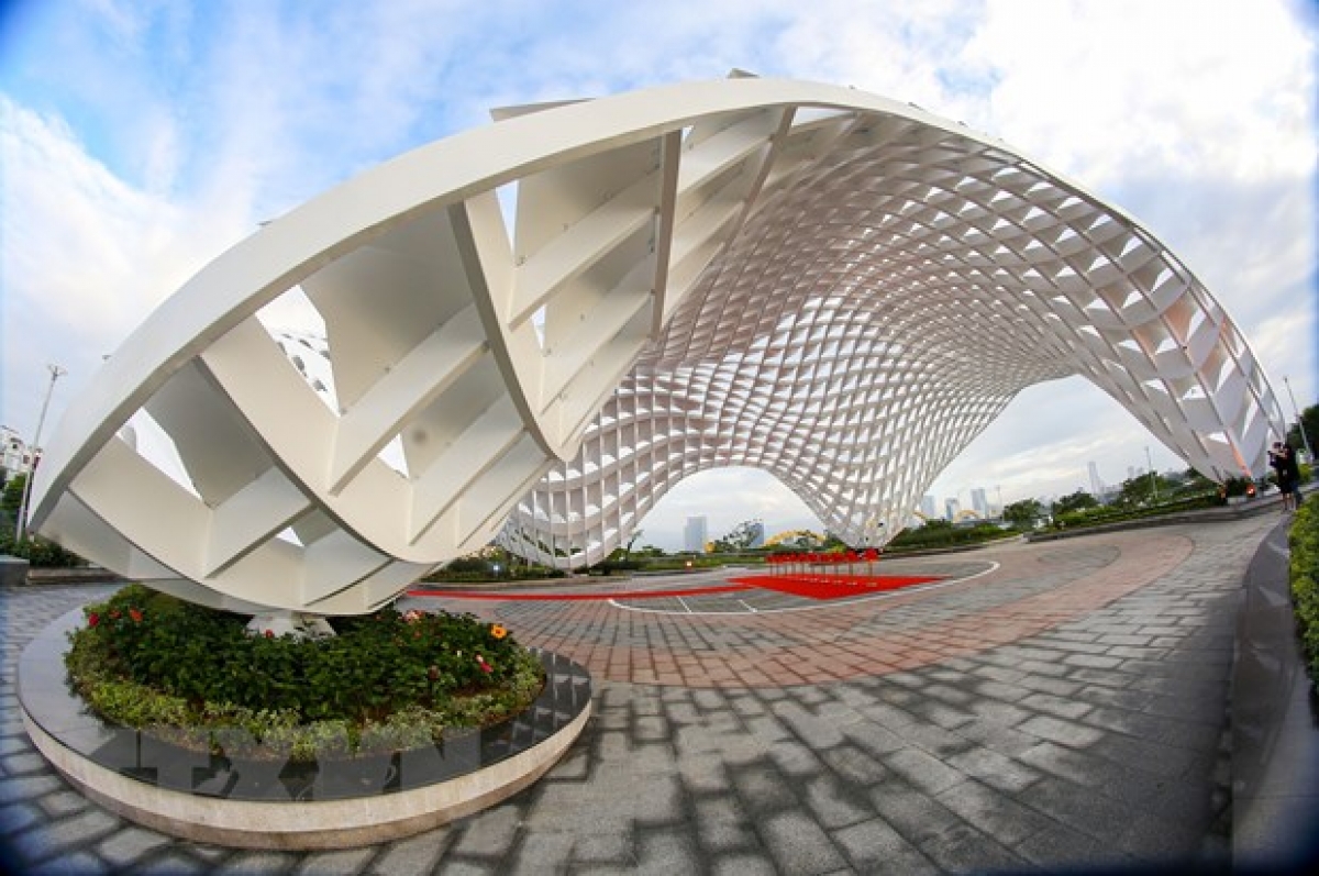 Một góc Công viên vườn tượng APEC
 