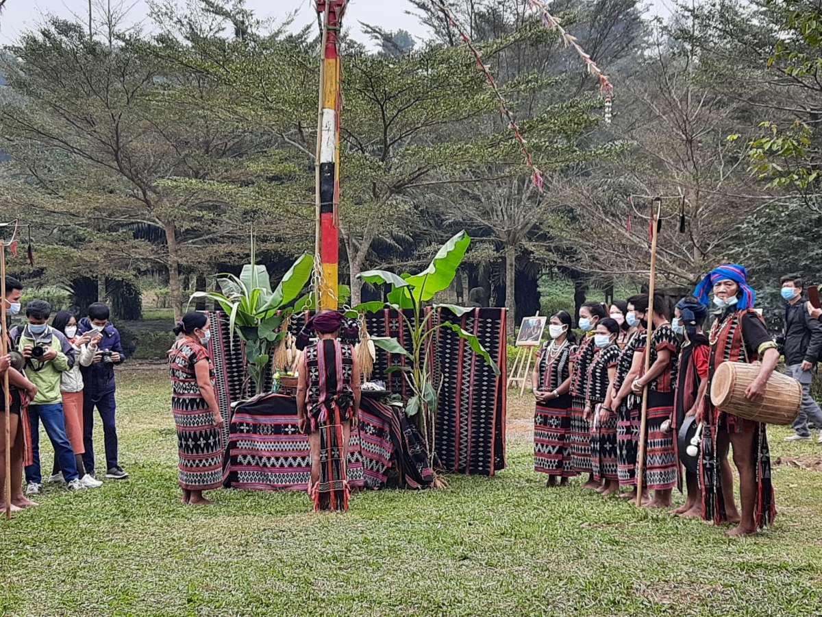 A Da là lễ hội truyền thống, Tết cổ truyền của dân tộc Tà Ôi, là một trong những nét văn hóa tốt đẹp, độc đáo cần được gìn giữ, phát huy và duy trì hàng năm.