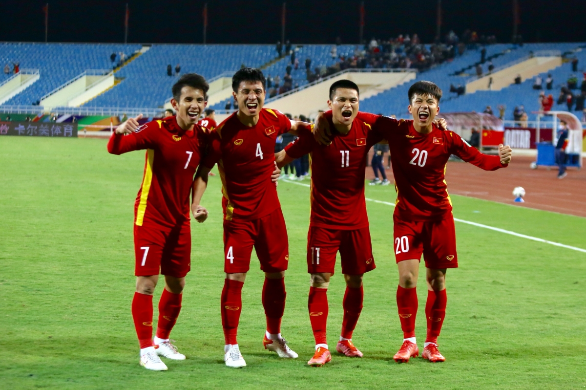 Đội tuyển Việt Nam đã cống hiến một trận cầu mãn nhãn cho người hâm mộ nhân dịp năm mới