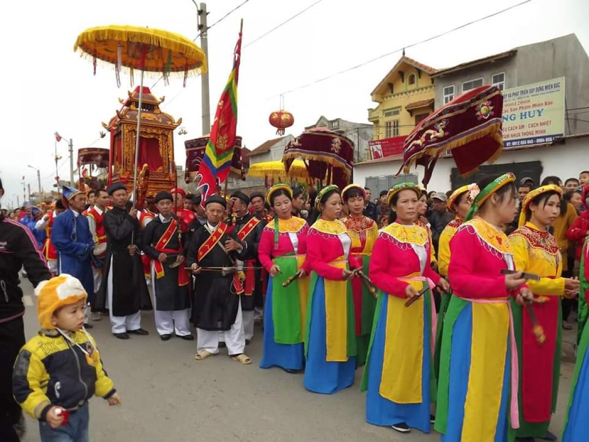 Hàng năm nhân dân Vĩnh Thịnh đều tổ chức lễ hội tưởng nhớ vị Thành hoàng làng      