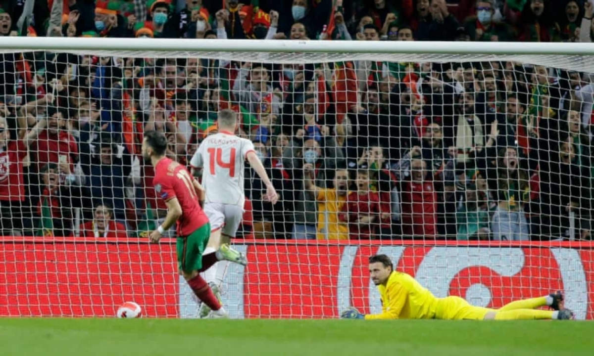 Bruno Fernandes tạo đà hưng phấn cho đội tuyển Bồ Đào Nha (Ảnh: Internet)