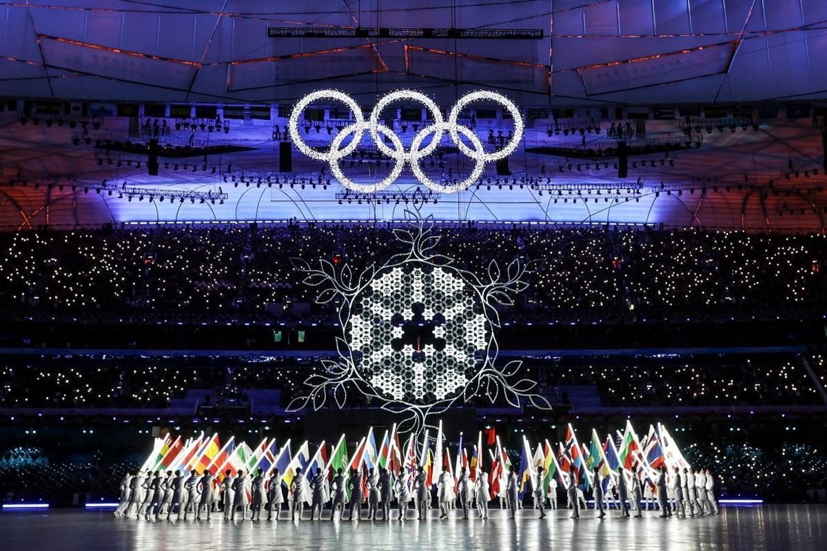 Đài lửa hình bông tuyết đầy ấn tượng của Paralympic mùa đông Bắc Kinh 2022